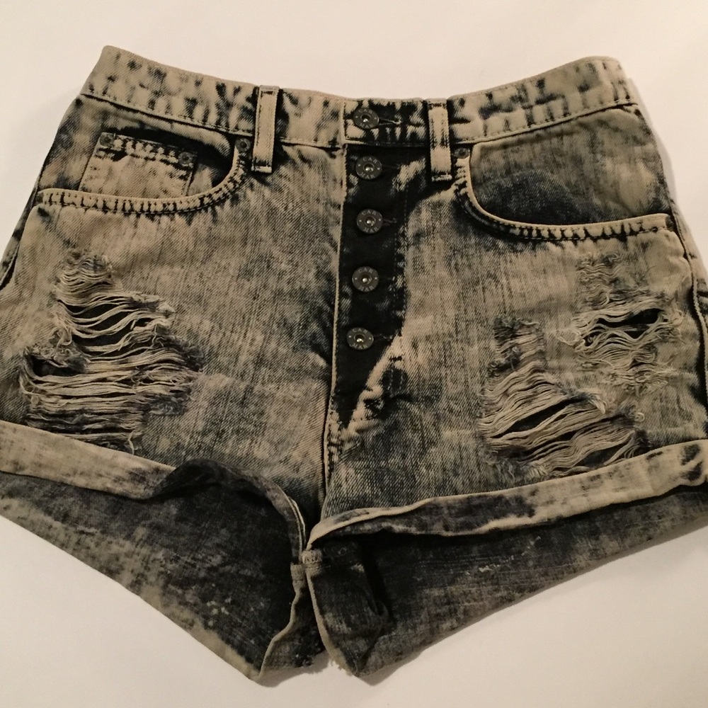 Car Mar high waist distress LF denim shorts SZ 26